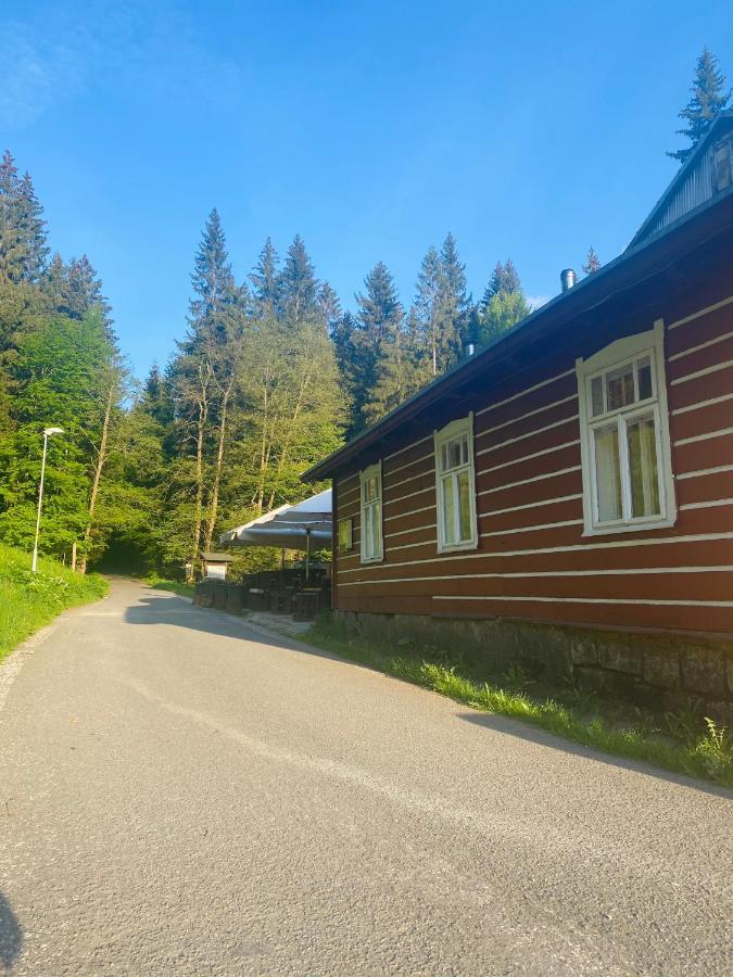Penzion Lesni Zatisi- Harrachov Kültér fotó