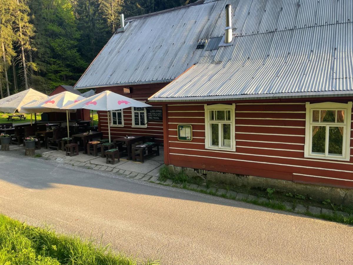 Penzion Lesni Zatisi- Harrachov Kültér fotó