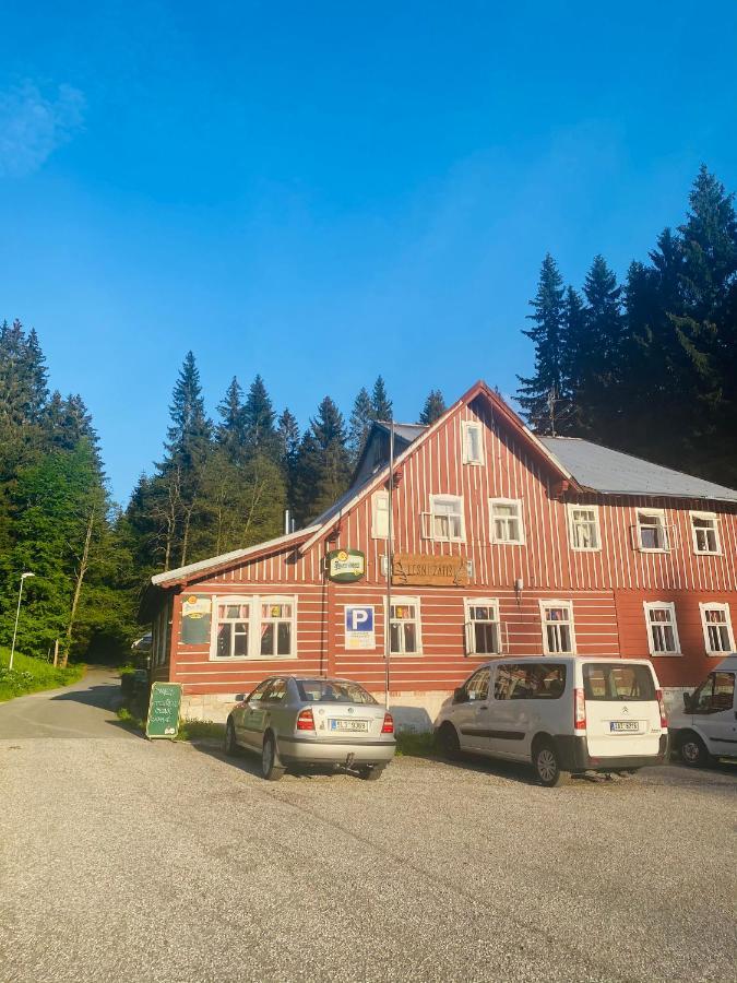 Penzion Lesni Zatisi- Harrachov Kültér fotó