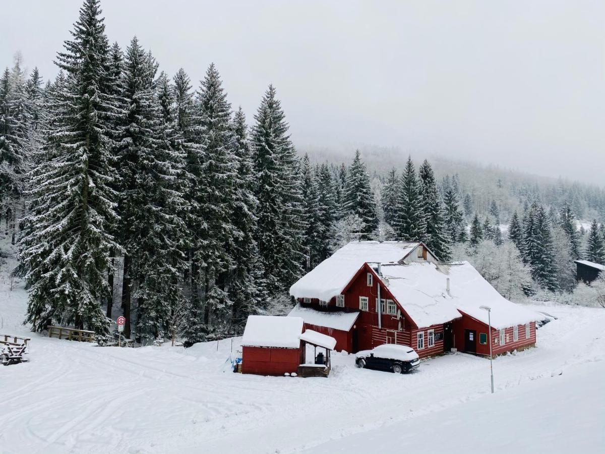 Penzion Lesni Zatisi- Harrachov Kültér fotó